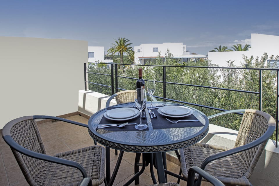 Premier Apartment, 1 Bedroom, Garden View | Terrace/patio