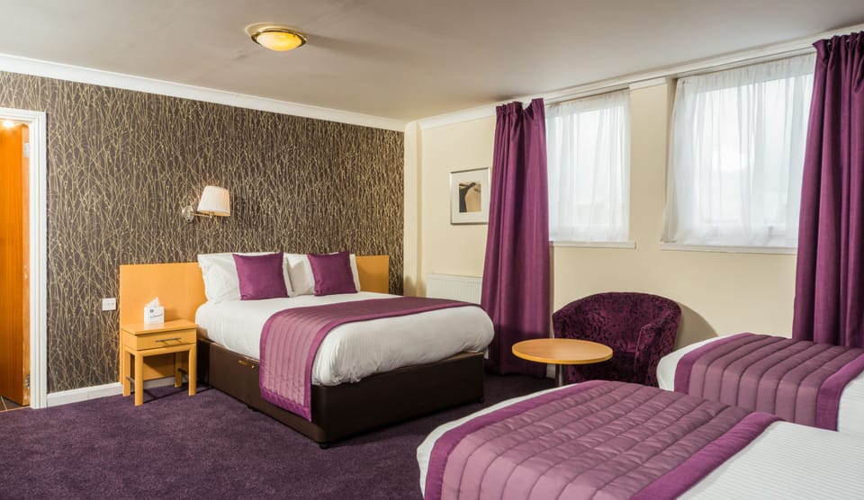 1 bedroom, in-room safe, desk, iron/ironing board
