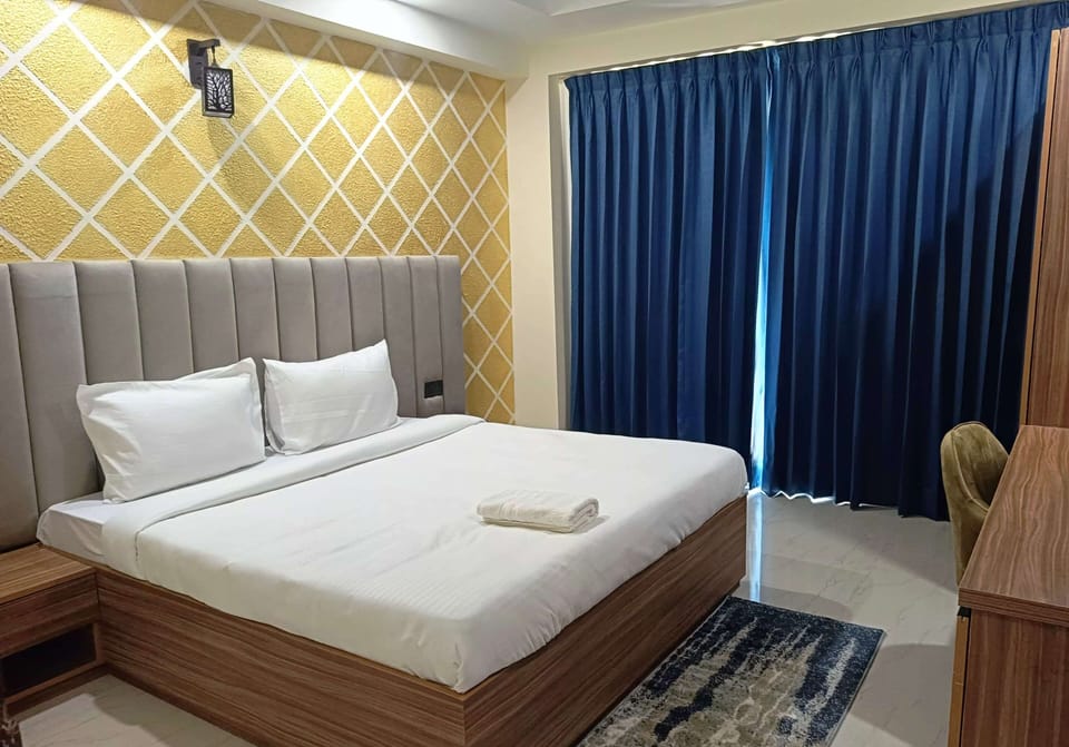Superior Room | 1 bedroom, Frette Italian sheets, premium bedding, memory foam beds