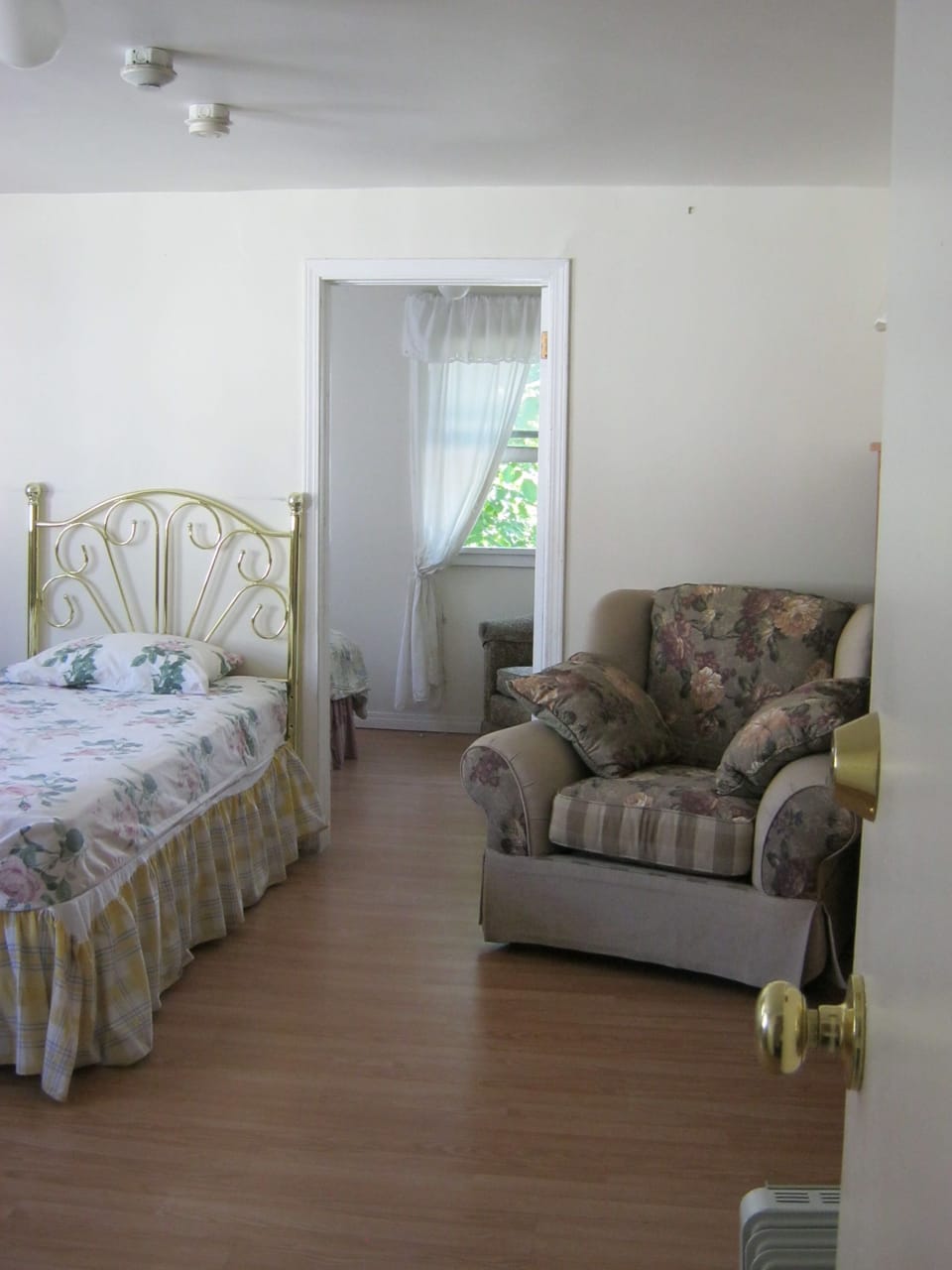 Private Room - 3 Beds | 1 bedroom, WiFi (free), bed sheets