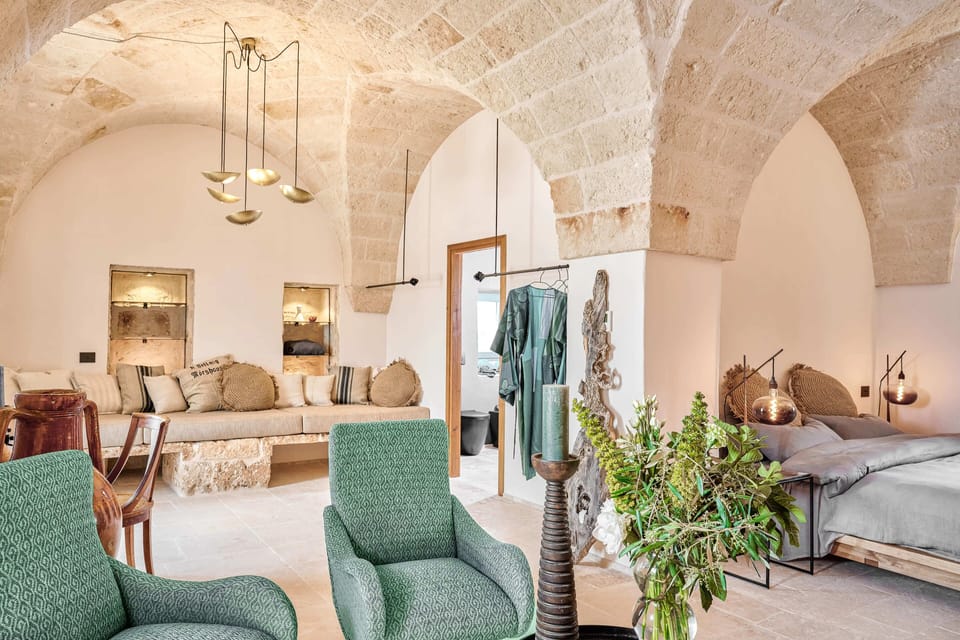 Deluxe Suite | Premium bedding, Select Comfort beds, minibar, individually decorated