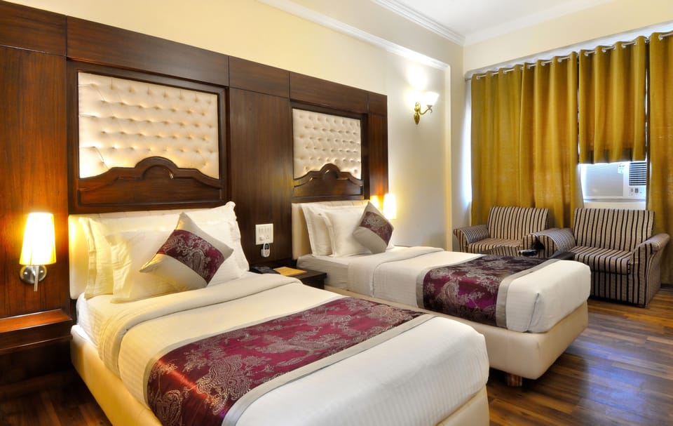 Premium bedding, minibar, in-room safe, desk