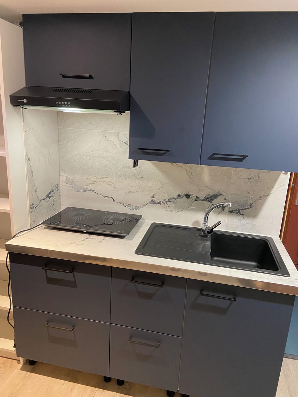 Gîte Duplex (5 personnes) Type C Mazet 33 | Private kitchen | Microwave, stovetop, coffee/tea maker, electric kettle