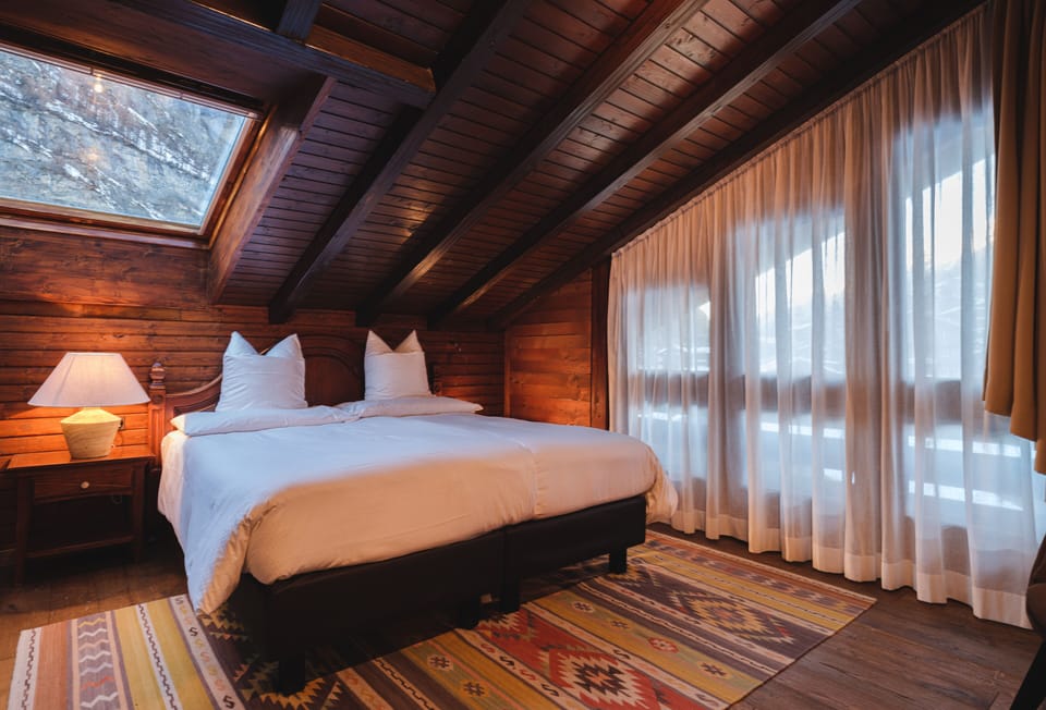 Comfort Single Room | Premium bedding, down comforters, minibar, in-room safe