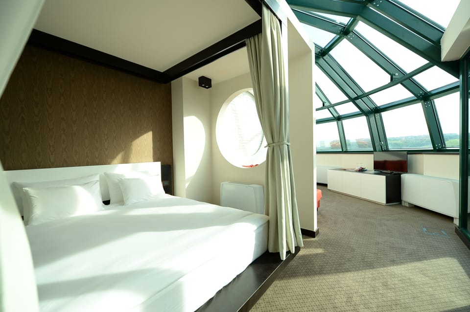 Minibar, in-room safe, desk, blackout drapes