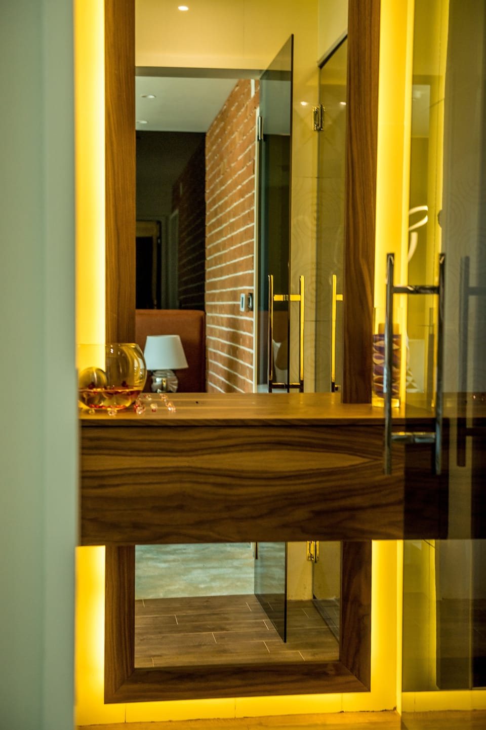 Free toiletries, hair dryer, bathrobes, slippers