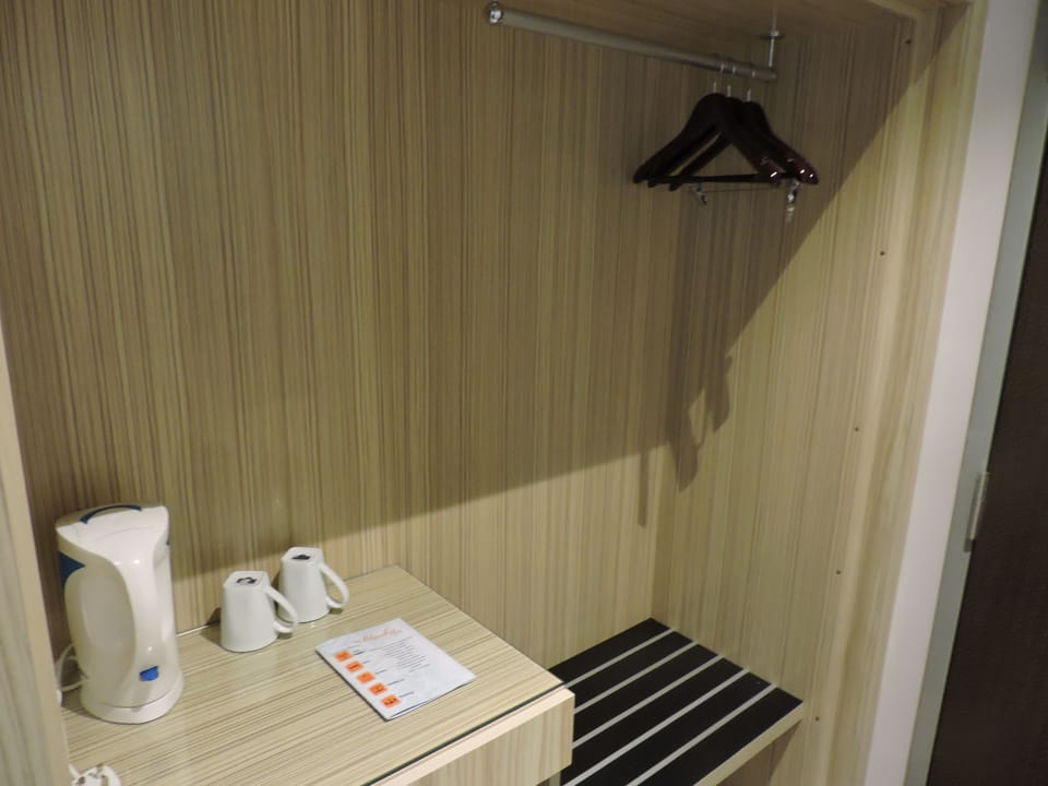 Minibar, in-room safe, desk, iron/ironing board