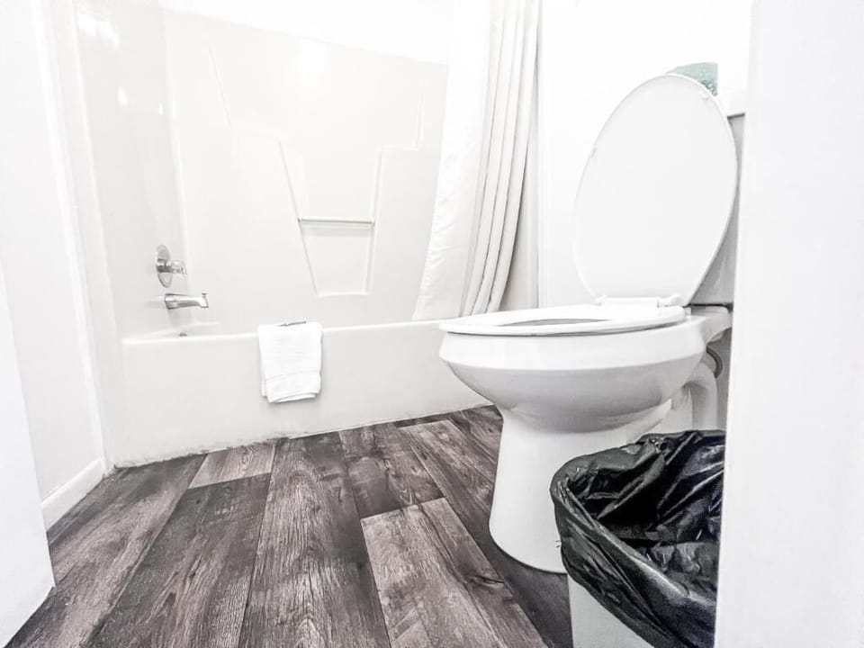 Free toiletries, towels