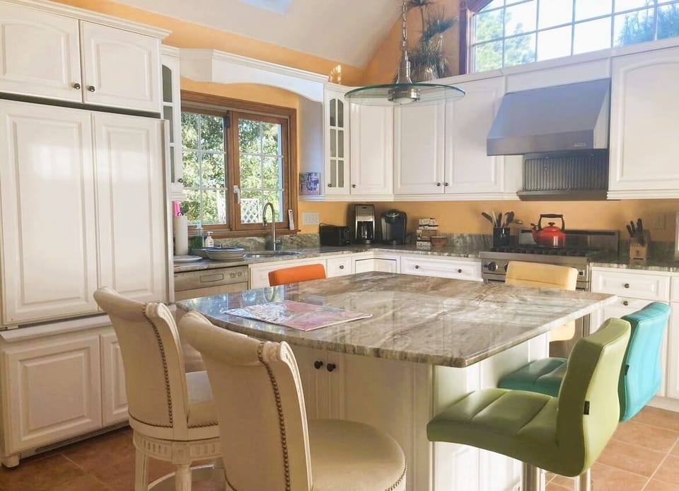 Private Yellowtail House at By the Sea Bed & Breakfast | Private kitchen | Microwave, freezer