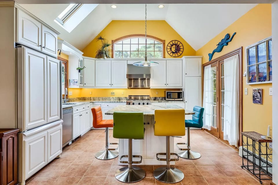Private Yellowtail House at By the Sea Bed & Breakfast | Private kitchen | Microwave, freezer