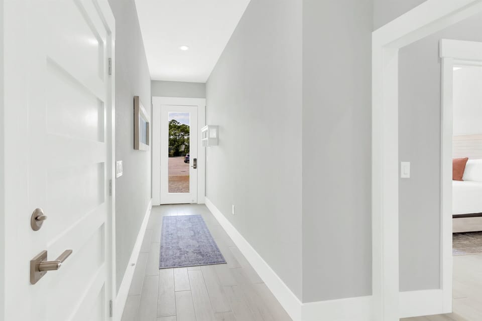 1st Floor - Foyer