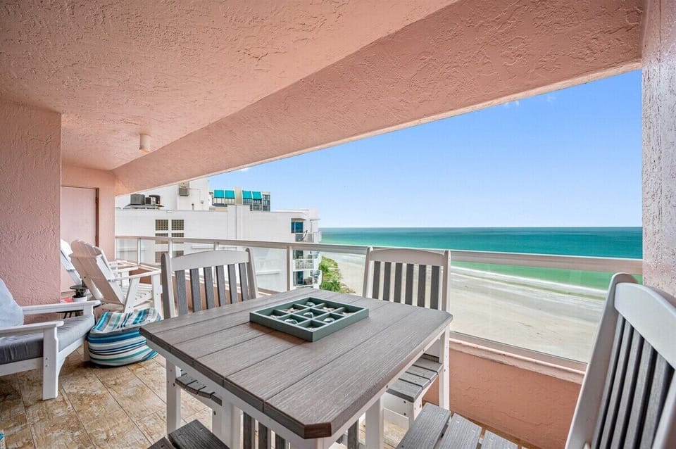 Spacious balcony overlooking the aqua water of the Gulf of Mexico