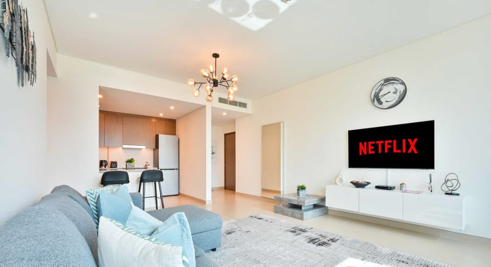 Apartment | Living area | Flat-screen TV