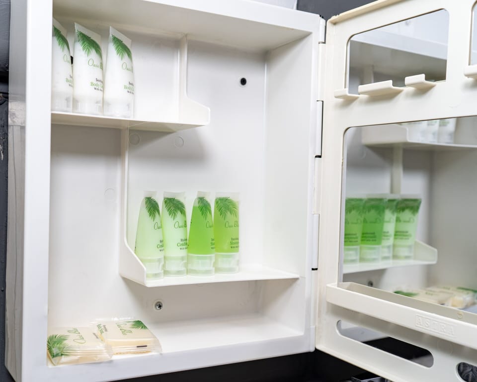 Bathroom amenities