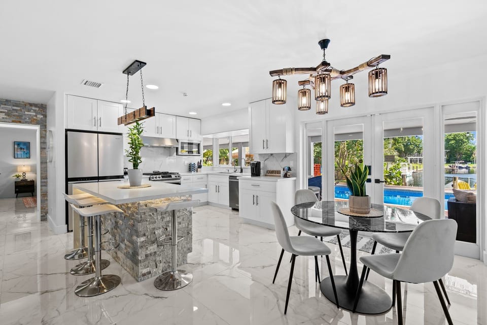 Modern, spacious living! 😊