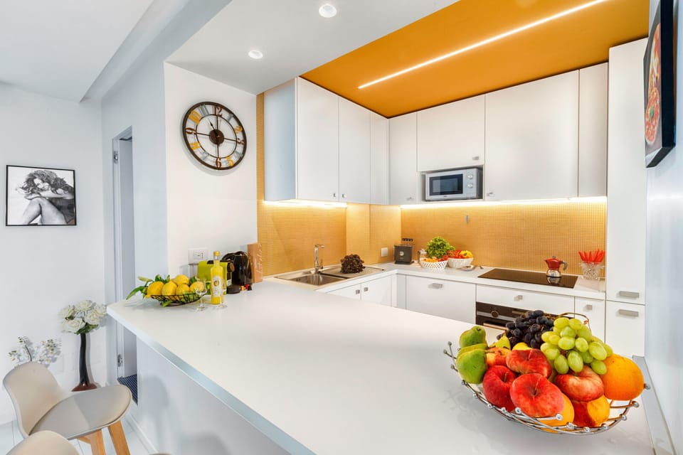 House, 2 Bedrooms, Terrace, Mountain View | Private kitchen | Microwave, dishwasher, coffee/tea maker, electric kettle
