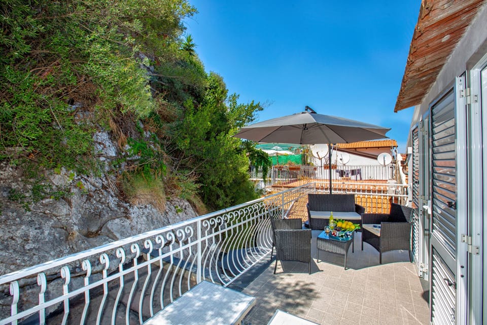House, 2 Bedrooms, Terrace, Mountain View | Balcony