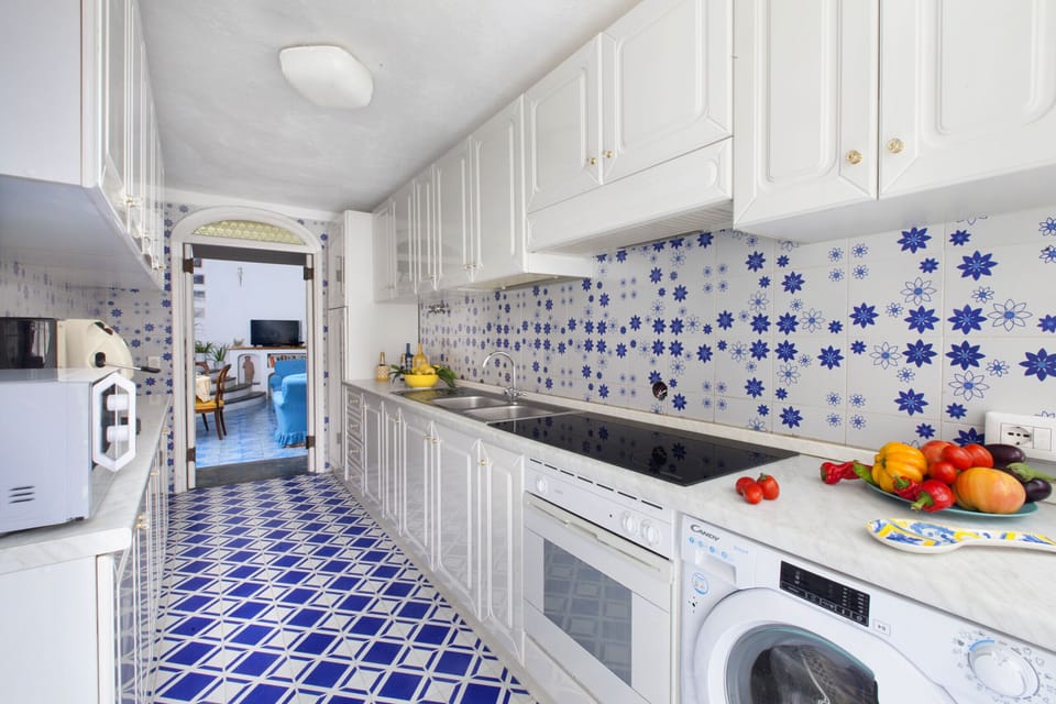 House, 2 Bedrooms, Terrace, Sea View | Private kitchen | Microwave, oven, coffee/tea maker, electric kettle
