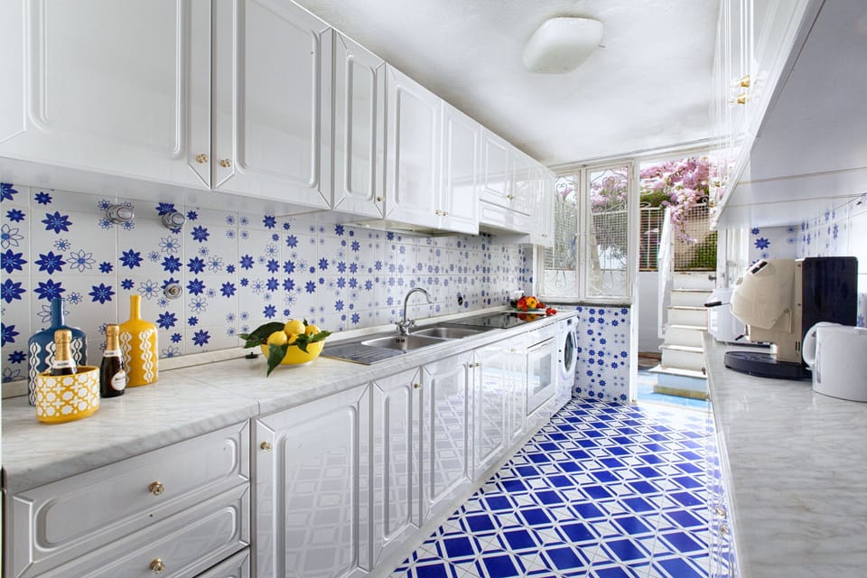 House, 2 Bedrooms, Terrace, Sea View | Private kitchen | Microwave, oven, coffee/tea maker, electric kettle