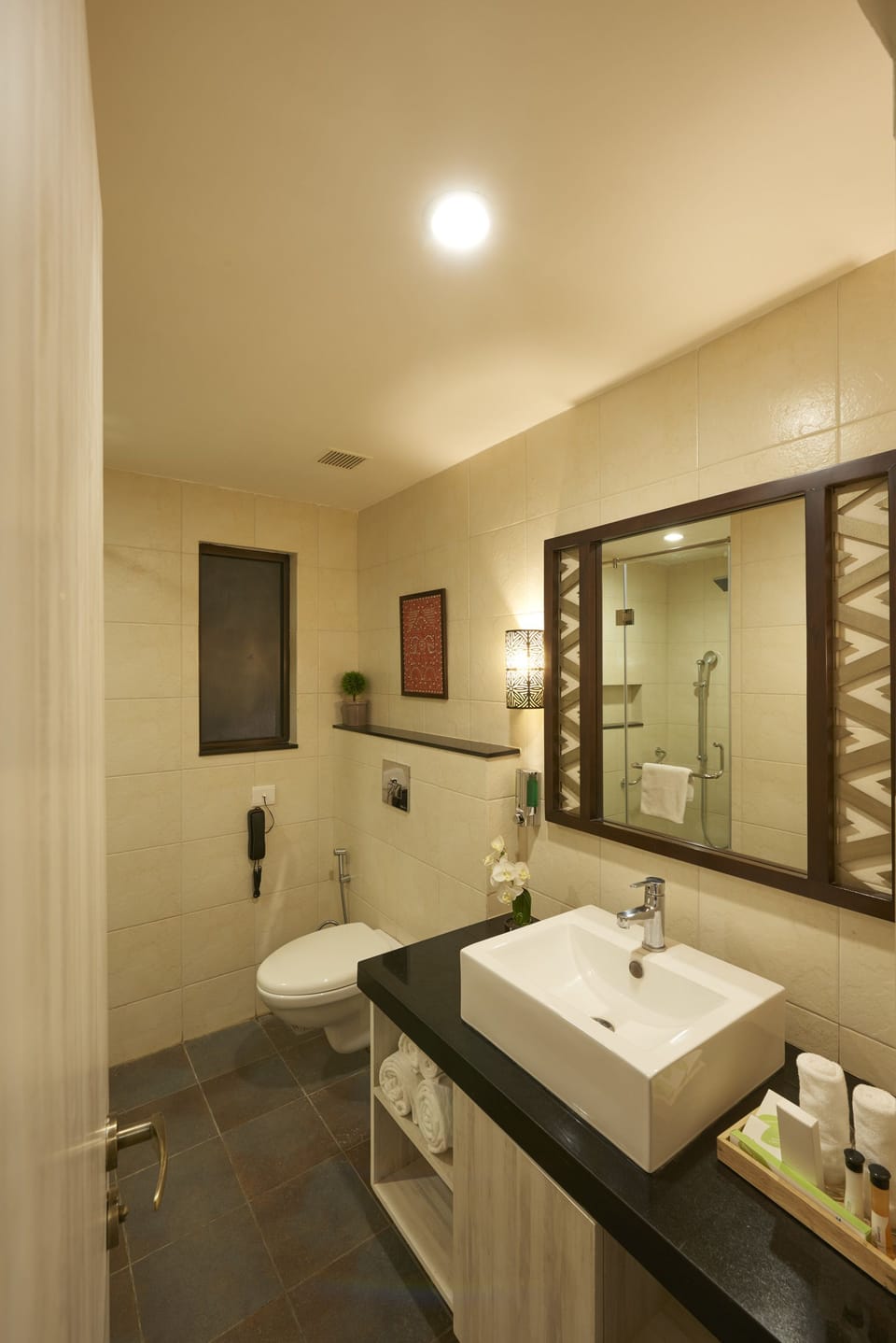 Shower, free toiletries, hair dryer (on request), towels