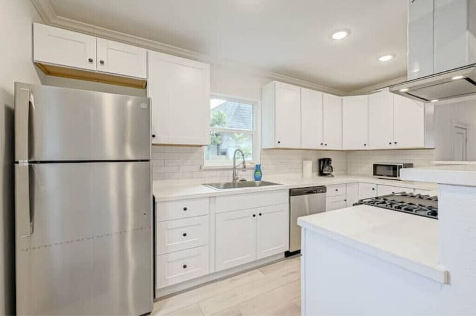 Kitchen. All new stainless steel appliances as of Spring 2023.
