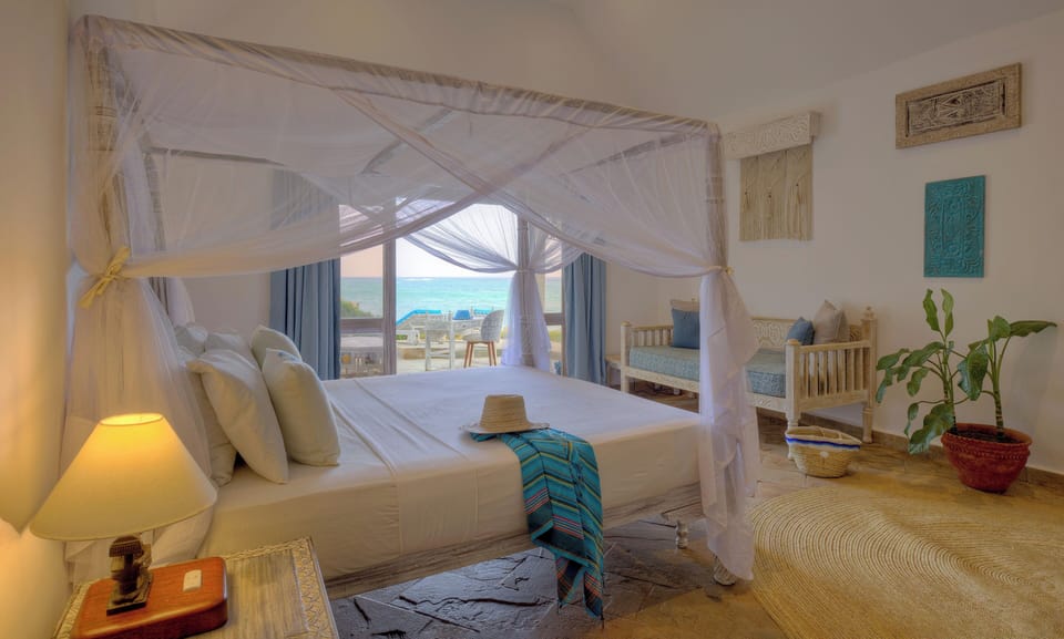 Ocean View Banda | In-room safe, desk, free WiFi, bed sheets