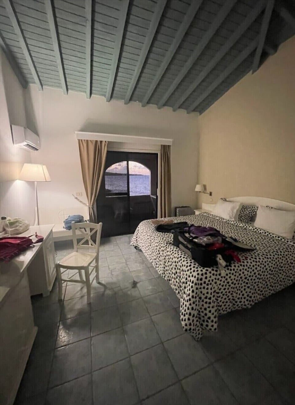 Panoramic Apartment, 1 Bedroom, Ocean View | 1 bedroom, iron/ironing board, WiFi (free), bed sheets