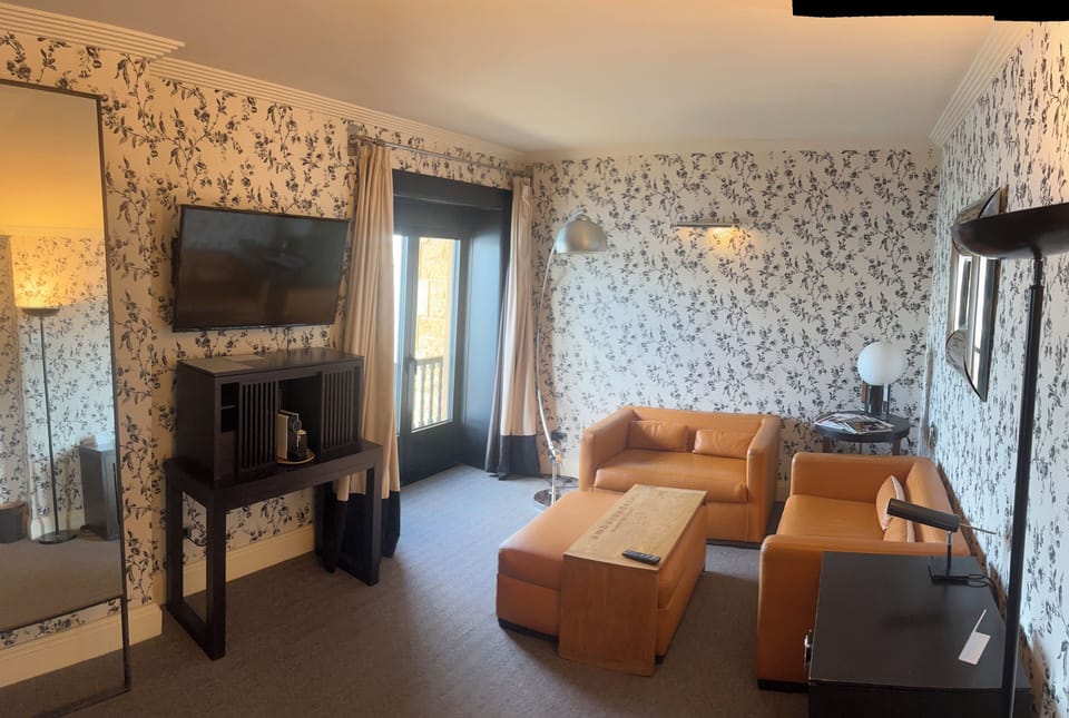 Junior Studio Suite, Sea View | Down comforters, minibar, in-room safe, desk