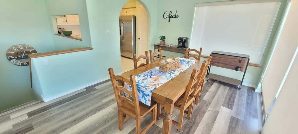 House, Multiple Beds, Patio, Beach View (Casa Rosita) | Dining