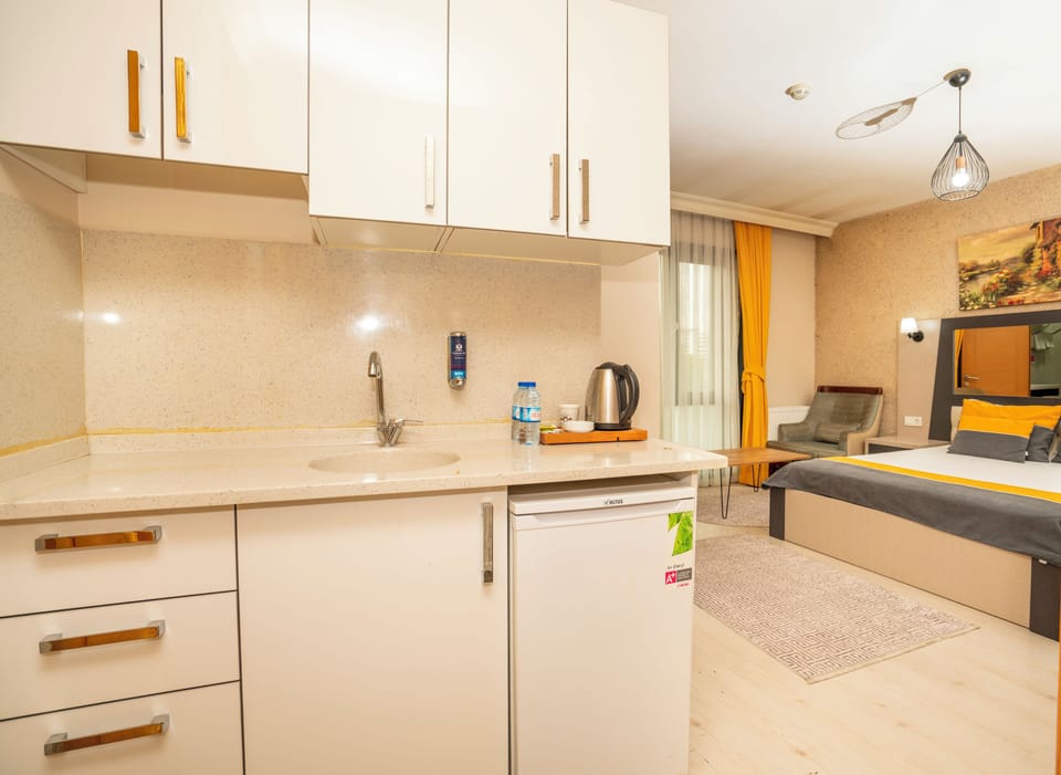 Private kitchenette