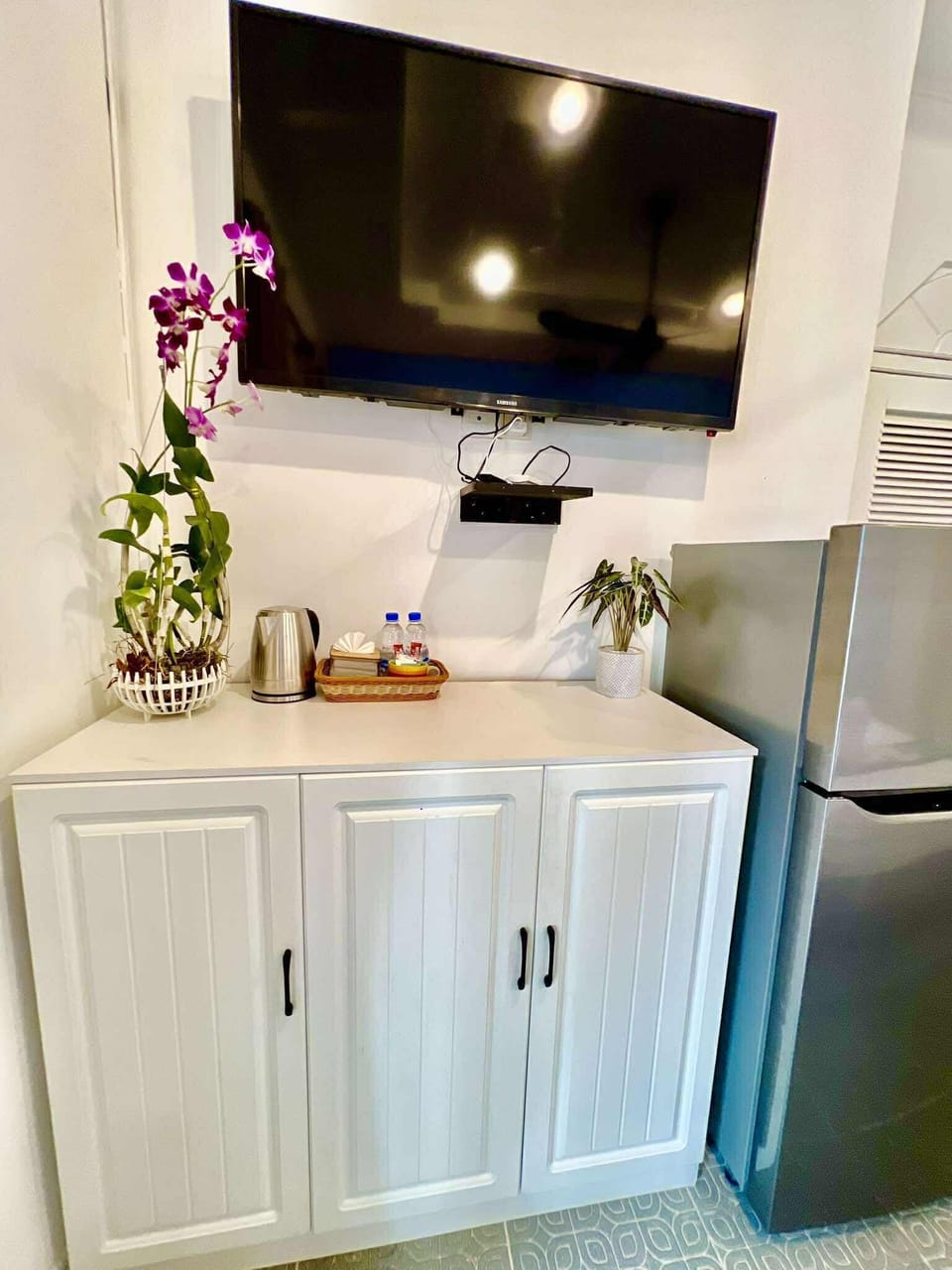 Triple Room | In-room safe, desk, free WiFi, bed sheets