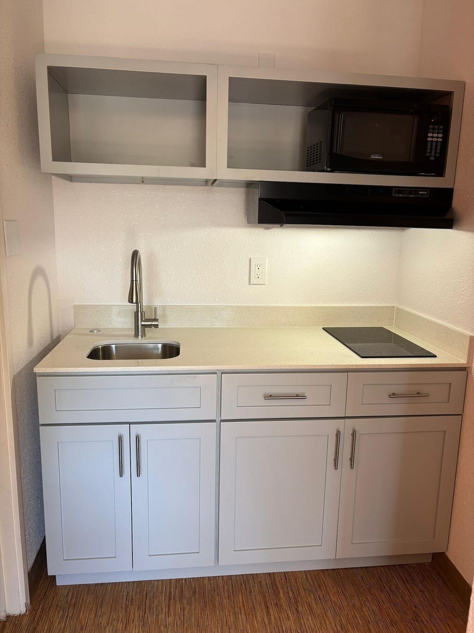 Standard Room, 2 Double Beds, Kitchen | Private kitchen