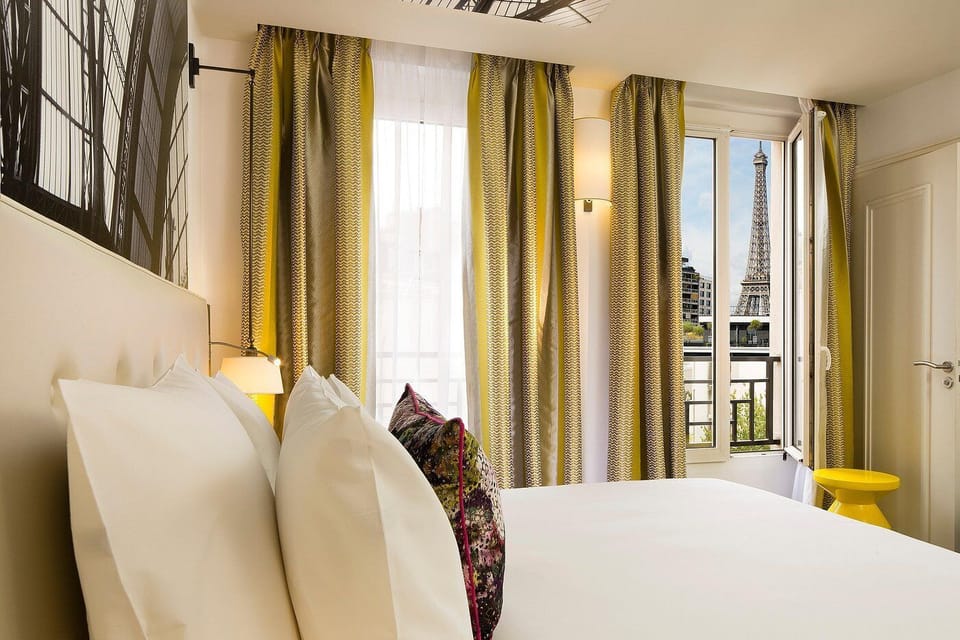 Gustave Double Room | Minibar, in-room safe, desk, blackout drapes