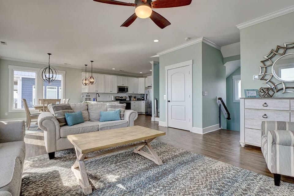 Bright and open floorplan