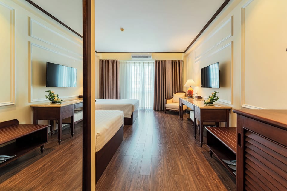 Deluxe Twin Room | Premium bedding, minibar, in-room safe, desk