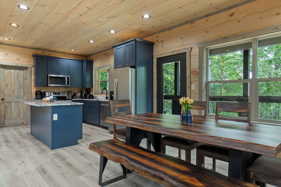 Studio (3 Bedrooms) | Property amenity