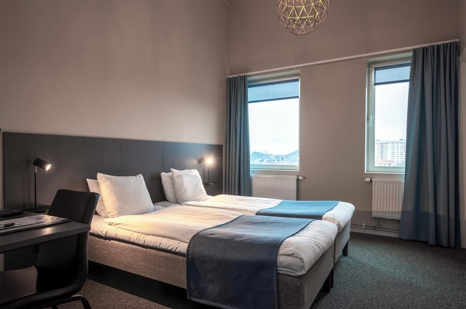 Standard Double Room | Desk, laptop workspace, iron/ironing board, free WiFi