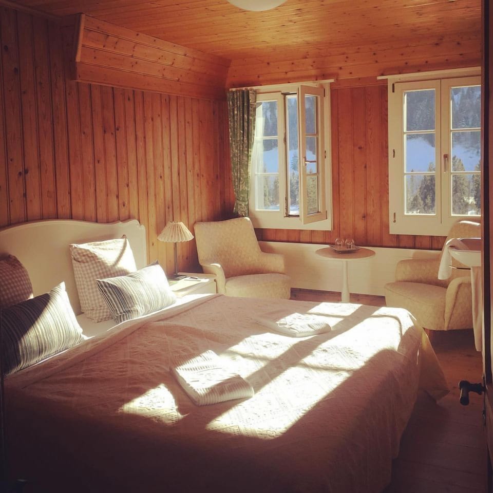 Traditional Double or Twin Room, Shared Bathroom, Mountain View | Premium bedding, individually decorated, individually furnished