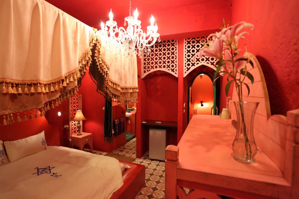 Signature Double Room, 1 Double Bed | Desk, blackout drapes, rollaway beds, free WiFi