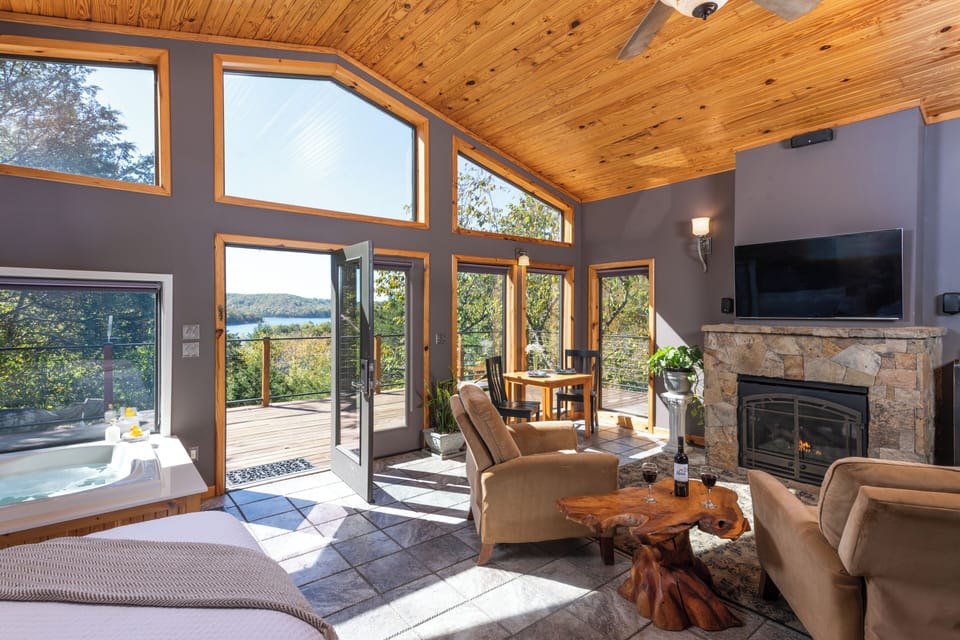 Beaver Lake Cabins | Egyptian cotton sheets, premium bedding, down comforters, pillowtop beds