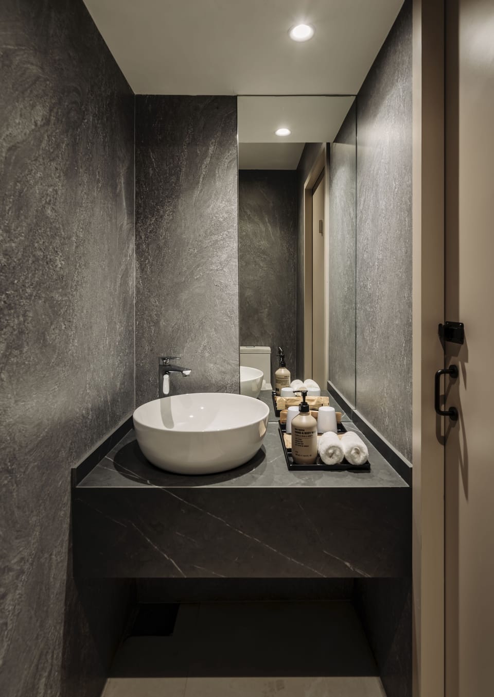 Separate tub and shower, rainfall showerhead, free toiletries