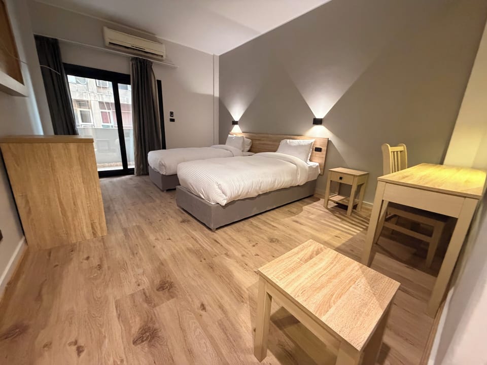 Deluxe Room | Minibar, desk, laptop workspace, soundproofing