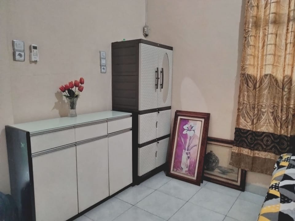 Deluxe Double Room | Laptop workspace, WiFi (free), bed sheets