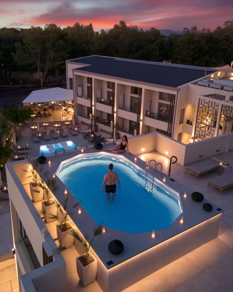 Premium Suite with outdoor plunge pool | Terrace/patio