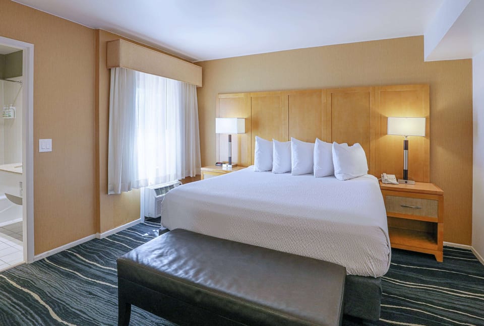 2 King Beds and 1 Sofa Bed, Two-Bedroom, Suite, Non-Smoking | Pillowtop beds, in-room safe, desk, laptop workspace