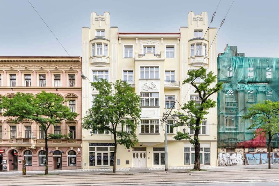 The building where is your apartment located