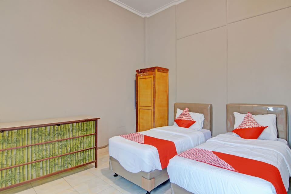 Standard Twin Room | Free WiFi, bed sheets
