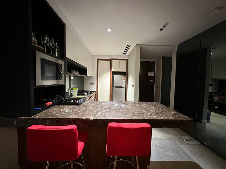 Studio | Private kitchen | Fridge, microwave, oven, stovetop