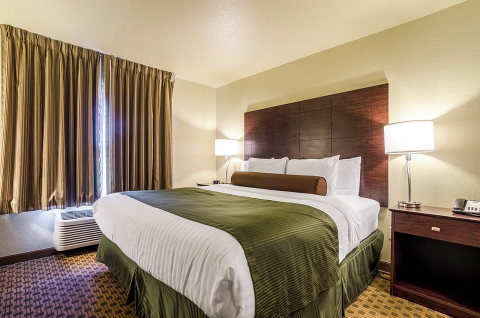 Premium bedding, pillowtop beds, desk, laptop workspace