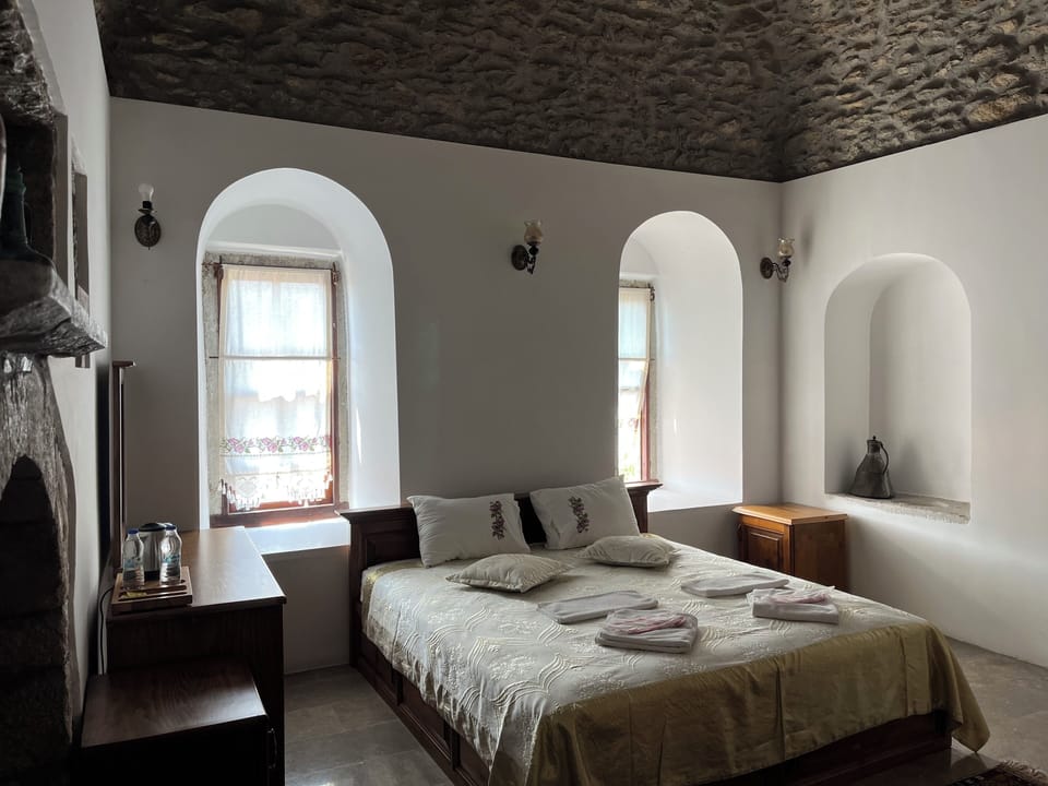Superior Double Room with Turkish Bath | Individually decorated, individually furnished, desk, laptop workspace